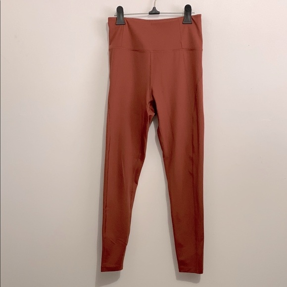 BNWOT Girlfriend Collective High Rise Compression Leggings rust colour size M - Picture 2 of 3